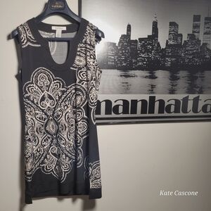 White House Blavk Market Tunic Style Women's Top